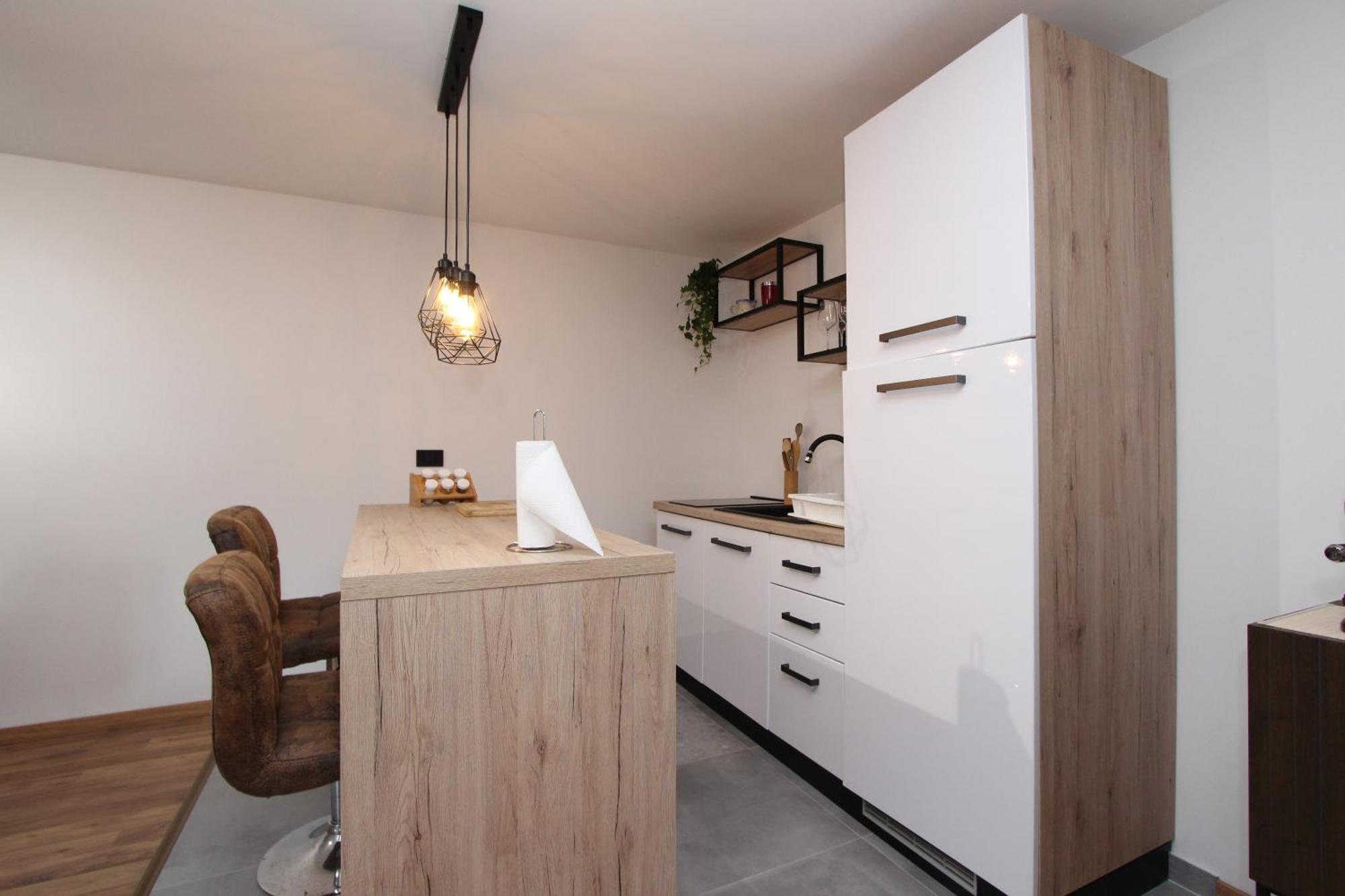 Apartments Eni 罗维尼 外观 照片